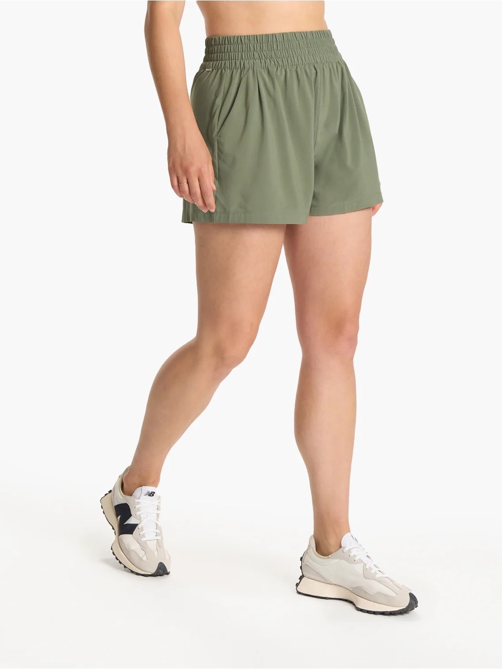 Vuori Villa Shorts NWOT pistachio green XS - Picture 2 of 7